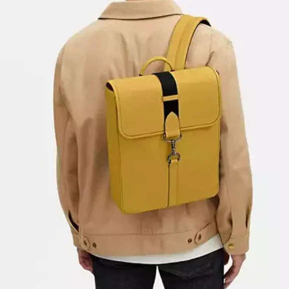 Coach Blaine Backpack - threedaughtersproperties.com